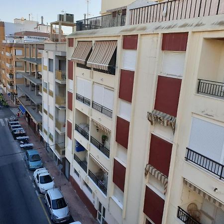 Beachside Apartment In Torrevieja Exterior photo